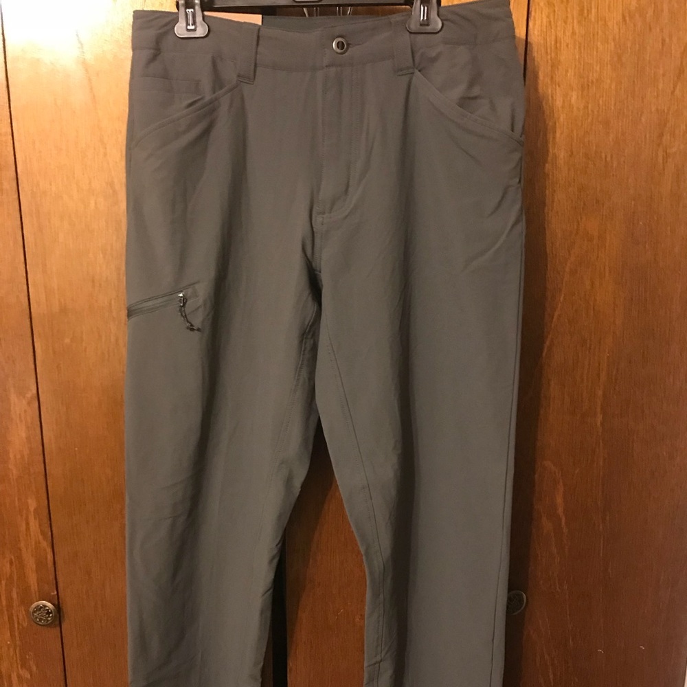 Men’s Patagonia pants